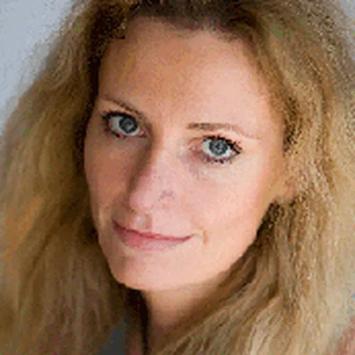 Portrait of Tamsin Pickeral