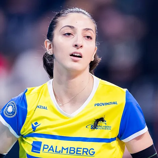 Portrait of Tutku Burcu Yüzgenç