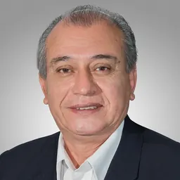 Portrait of Saúl Lara