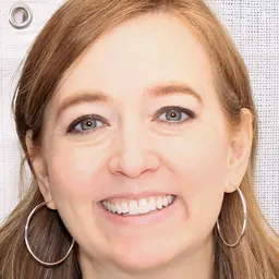 Portrait of Shannon Hale