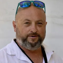 Portrait of Jared Thomas