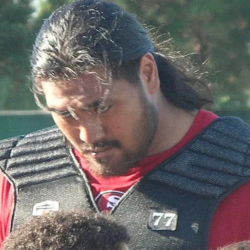 Portrait of Mike Iupati