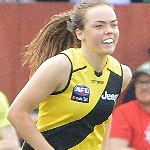 Portrait of Hannah Burchell