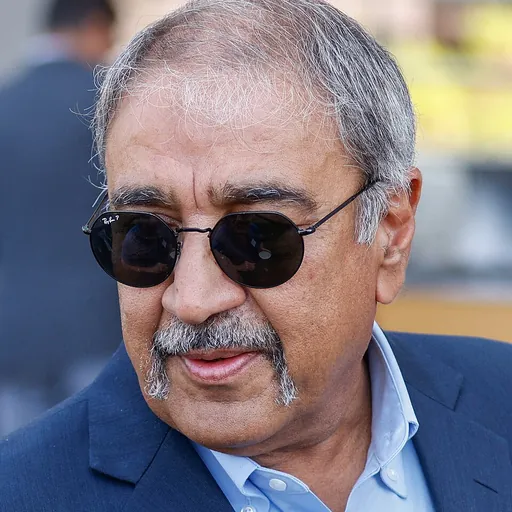 Portrait of Pradeep Khosla