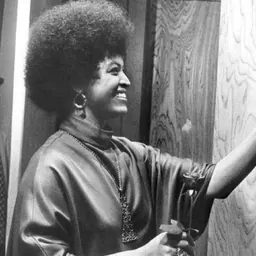 Portrait of Gloria Foster