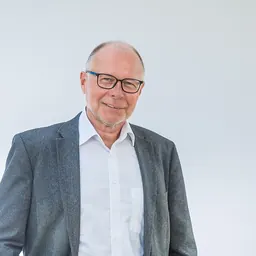 Portrait of Hans Joachim Preuß