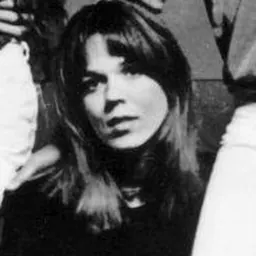 Portrait of Taffy Nivert