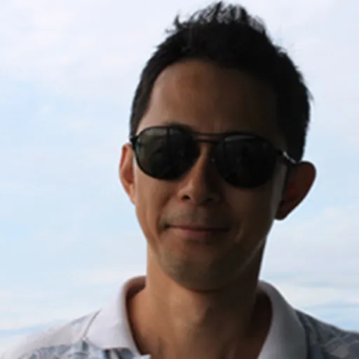 Portrait of Oscar Oiwa
