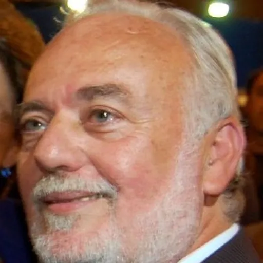 Portrait of Isaías Pérez Saldaña