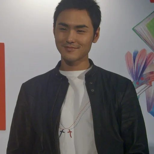 Portrait of Ethan Juan