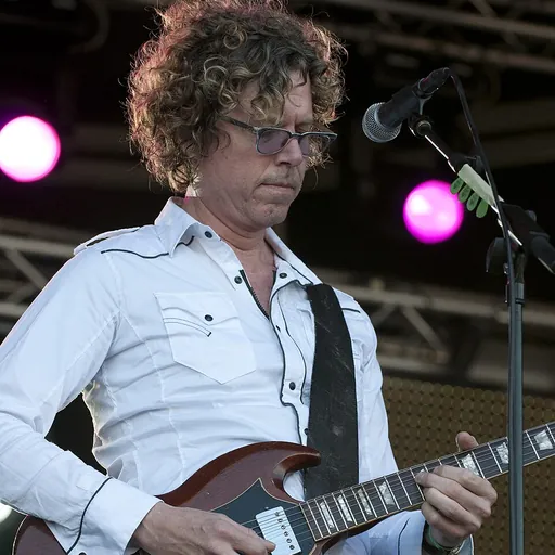 Portrait of Gary Louris