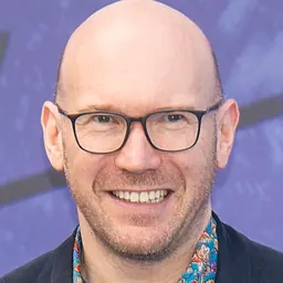 Portrait of Alex MacQueen
