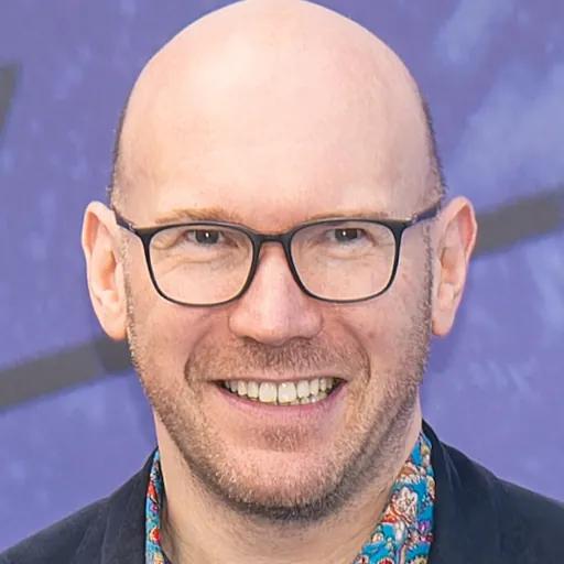 Portrait of Alex MacQueen