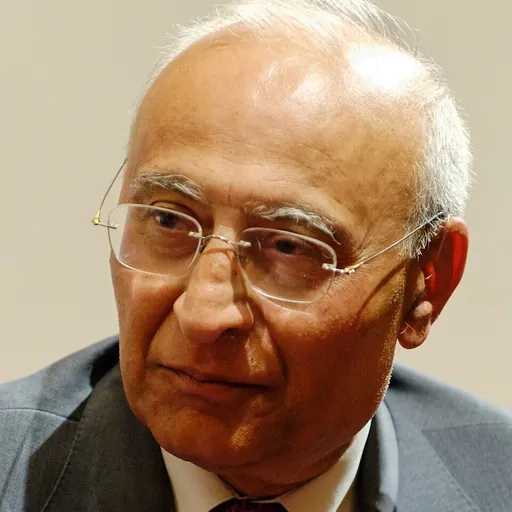 Portrait of Iradj Gandjbakhch