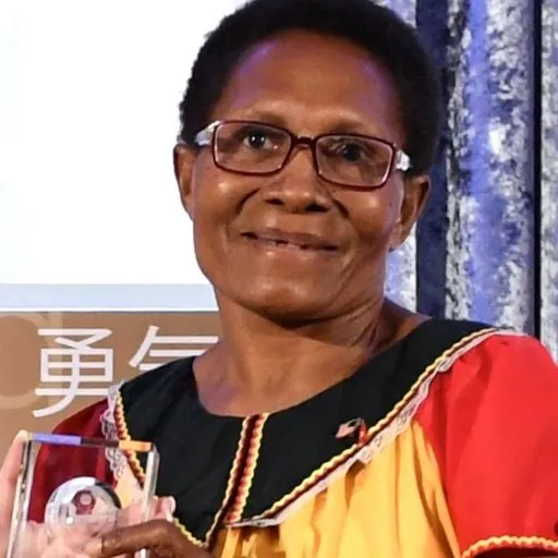 Portrait of Veronica Simogun
