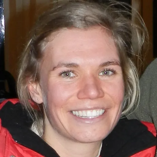 Portrait of Linda de Vries