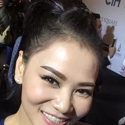 Portrait of Thu Minh