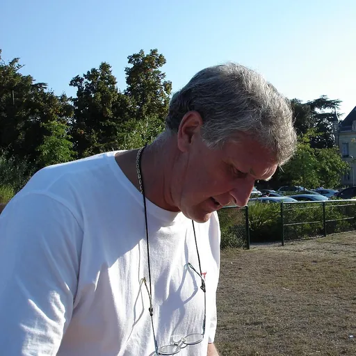 Portrait of Dominique Dropsy