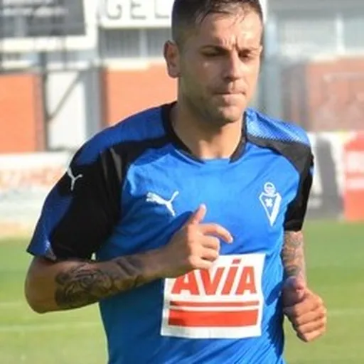 Portrait of Rubén Peña