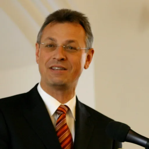 Portrait of Siegfried Schneider