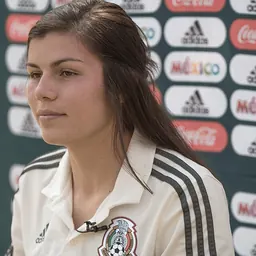 Portrait of Vanessa Flores