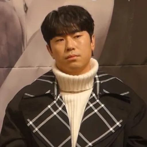 Portrait of Lee Si-eon