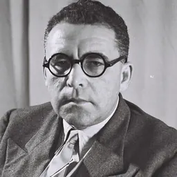 Portrait of Yizhar Harari