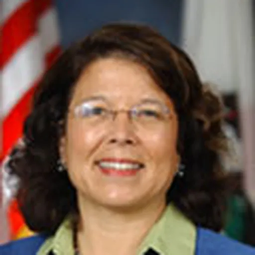 Portrait of Lori Saldaña