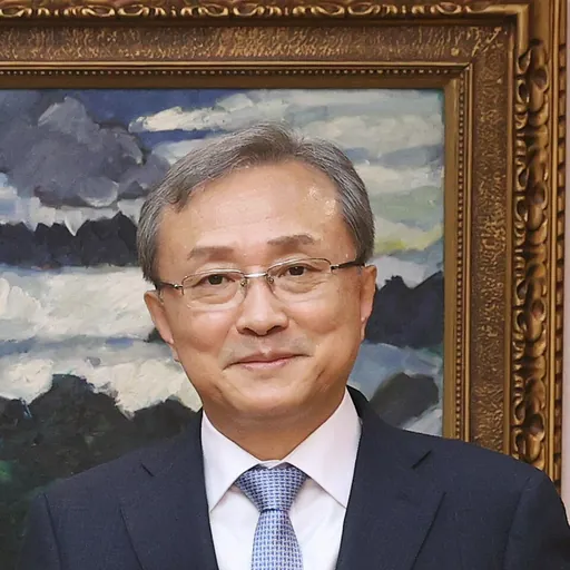 Portrait of Yoo Nam-Seok