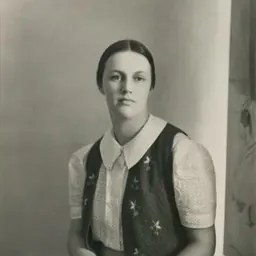 Portrait of Nora Heysen
