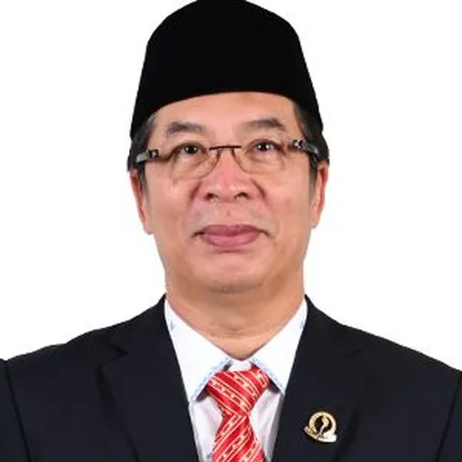 Portrait of Nur Supriyanto