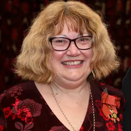 Portrait of Cathy Andrew