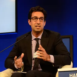 Portrait of Karim Sadjadpour