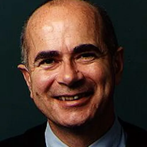 Portrait of Duncan Kerr