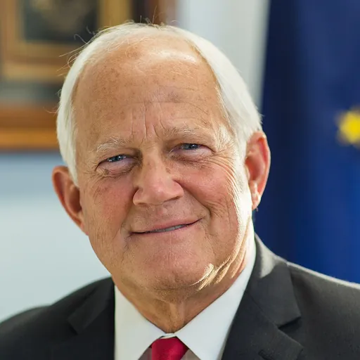 Portrait of Chris Birch