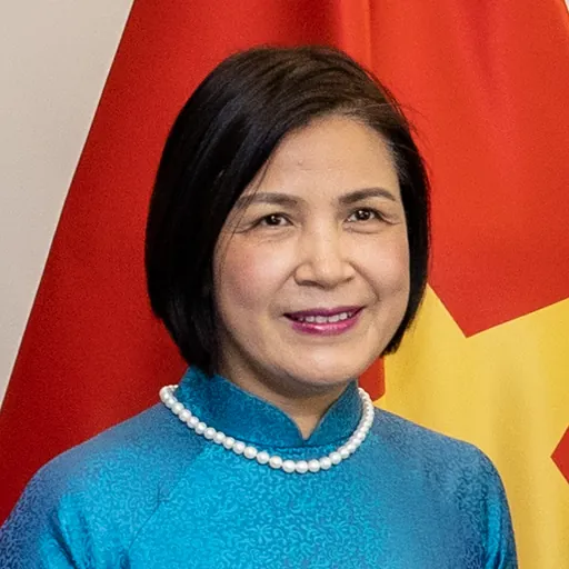 Portrait of Lê Thị Tuyết Mai