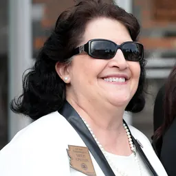 Portrait of Denise Epstein