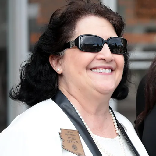 Portrait of Denise Epstein