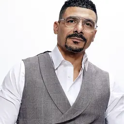 Portrait of Steve Perry