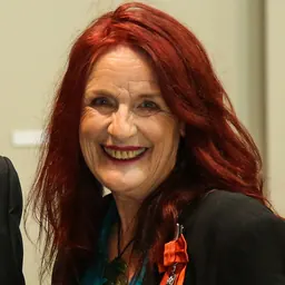 Portrait of Debra Lampshire