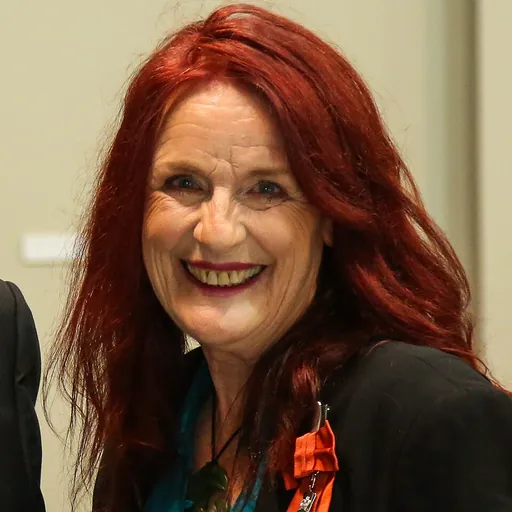 Portrait of Debra Lampshire