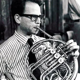Portrait of Robert Freund