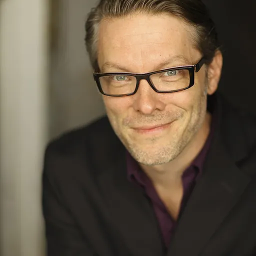 Portrait of Miles Doleac