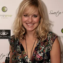 Portrait of Zoë Lister