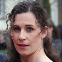 Portrait of Nina Kunzendorf