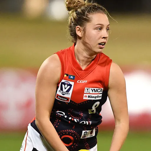 Portrait of Tyla Hanks