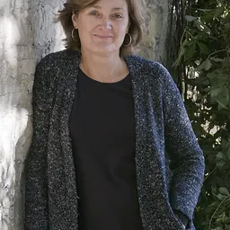 Portrait of Joan Thomas