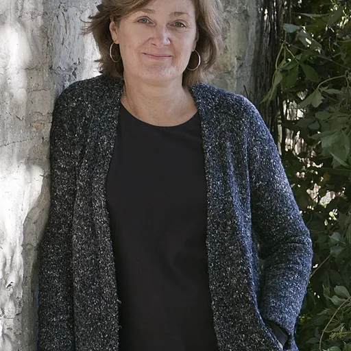 Portrait of Joan Thomas