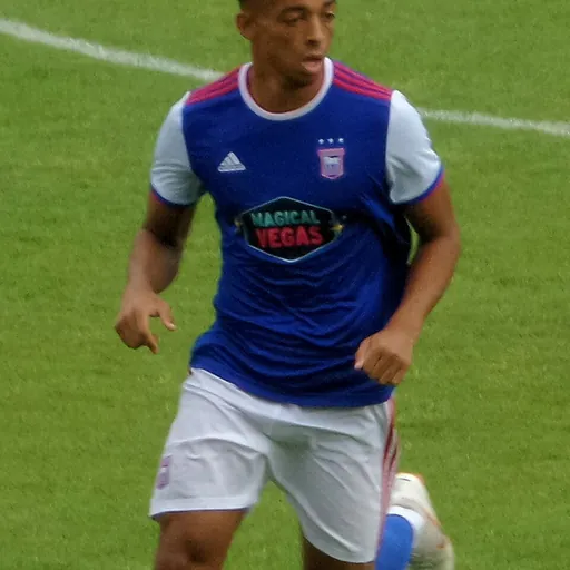 Portrait of Ben Folami