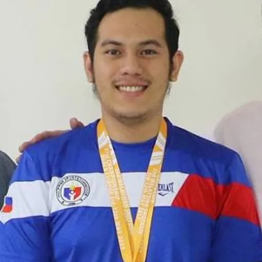 Portrait of Jayson Valdez